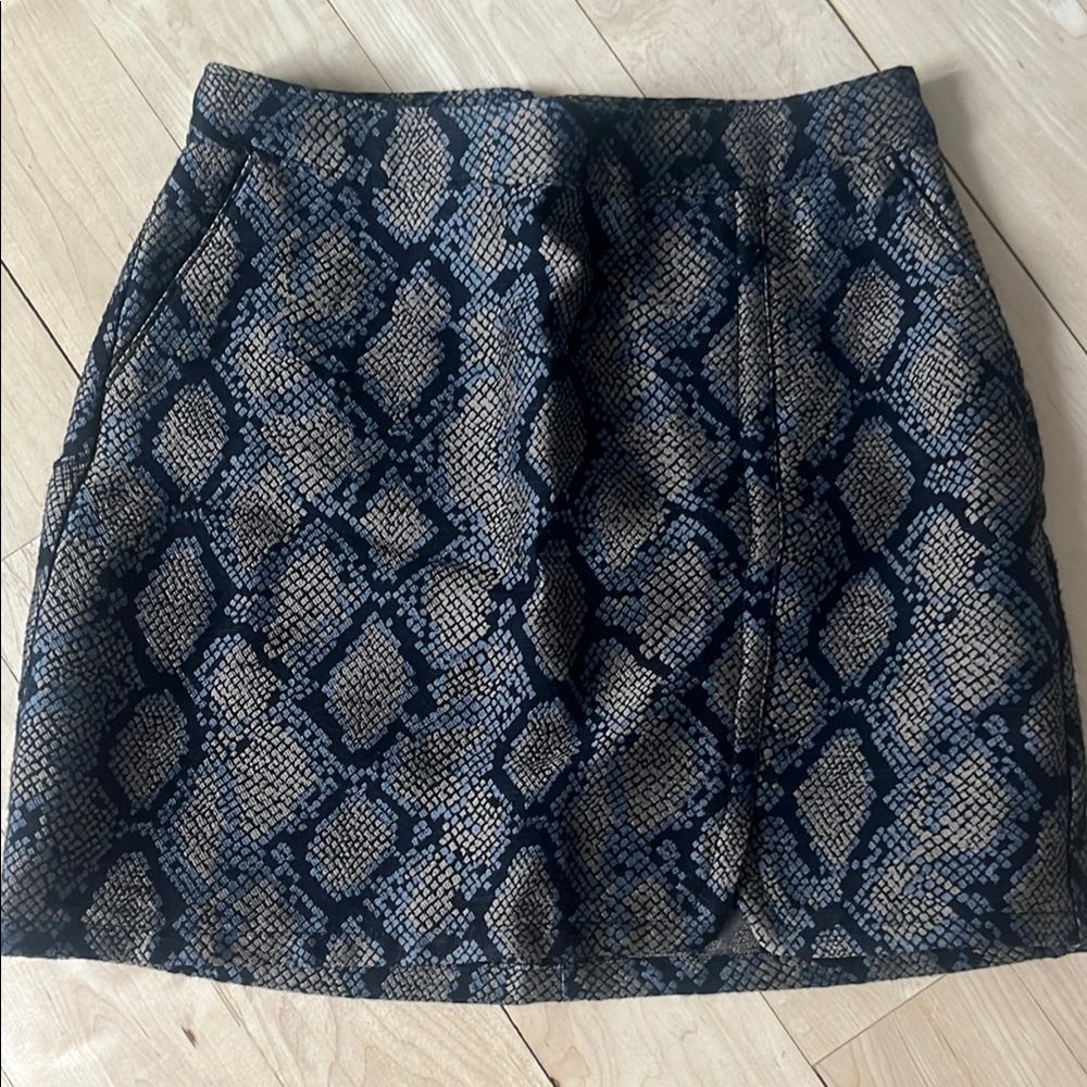 Stylish Snake Print Skirt